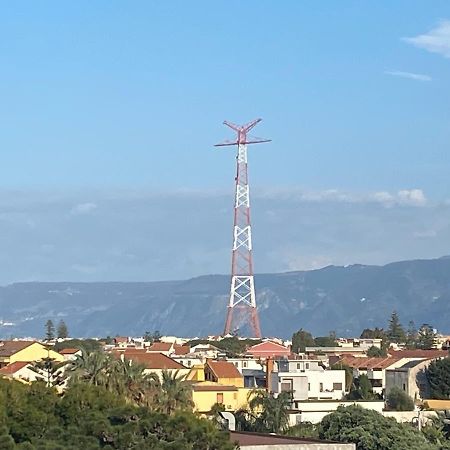 Tra Mare E Lago Torre di Faro Екстериор снимка