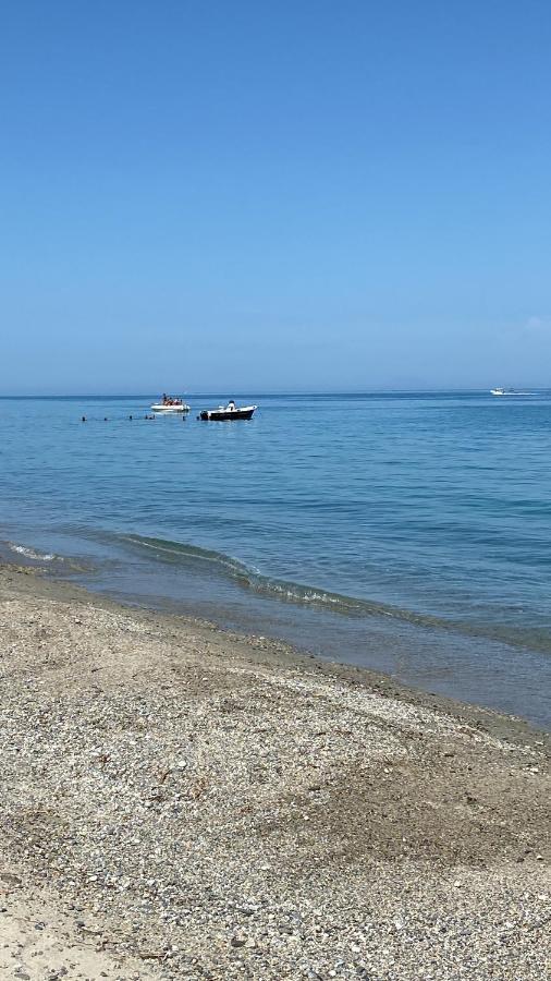 Tra Mare E Lago Torre di Faro Екстериор снимка