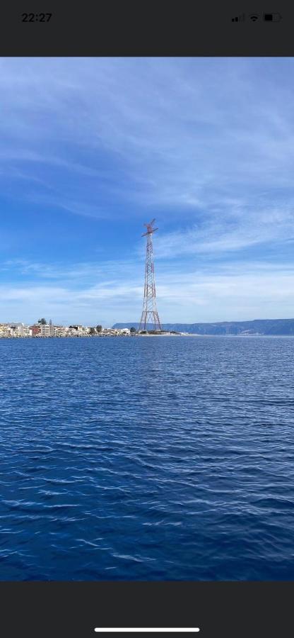 Tra Mare E Lago Torre di Faro Екстериор снимка